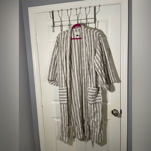 Universal Thread Kimono/long jacket Size Medium